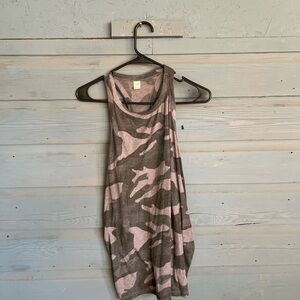Old Navy Active Camouflage Tank Top